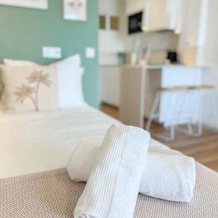 Cozy Studio With Sea Views 베날마데나코스타 외부 사진