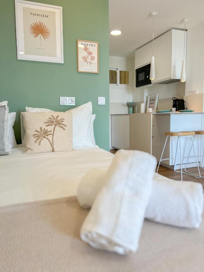 Cozy Studio With Sea Views 베날마데나코스타 외부 사진
